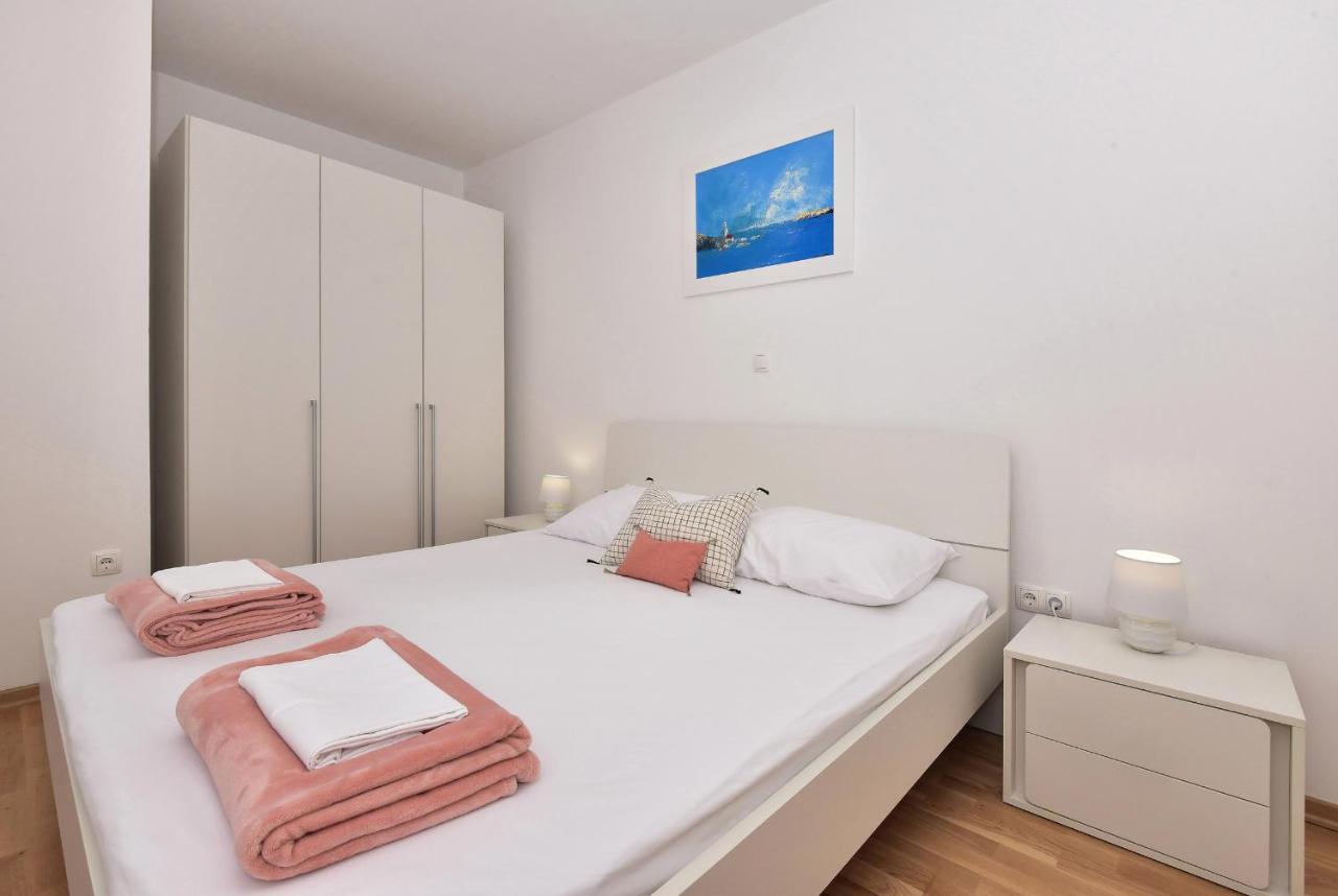Sunshine Apartment Макарска Экстерьер фото